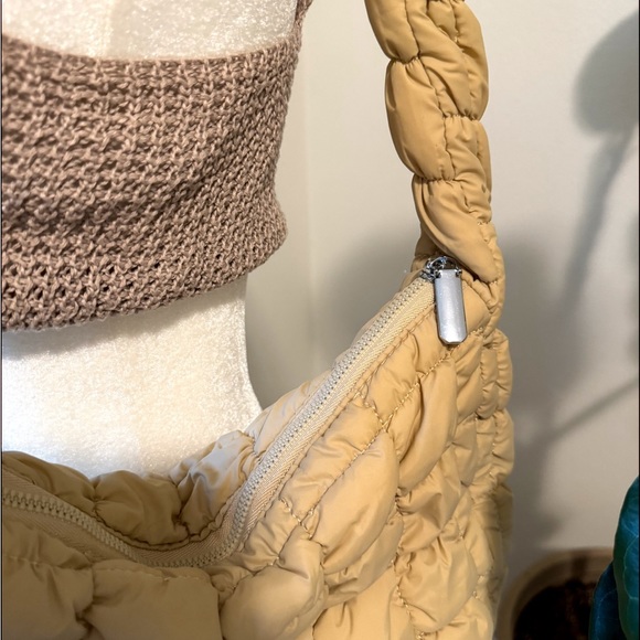 Quilted puffer bag - Picture 4 of 10